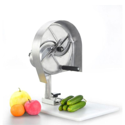 Ручной слайсер Viatto MX155 используется для нарезки овощей на сайте Белторгхолод