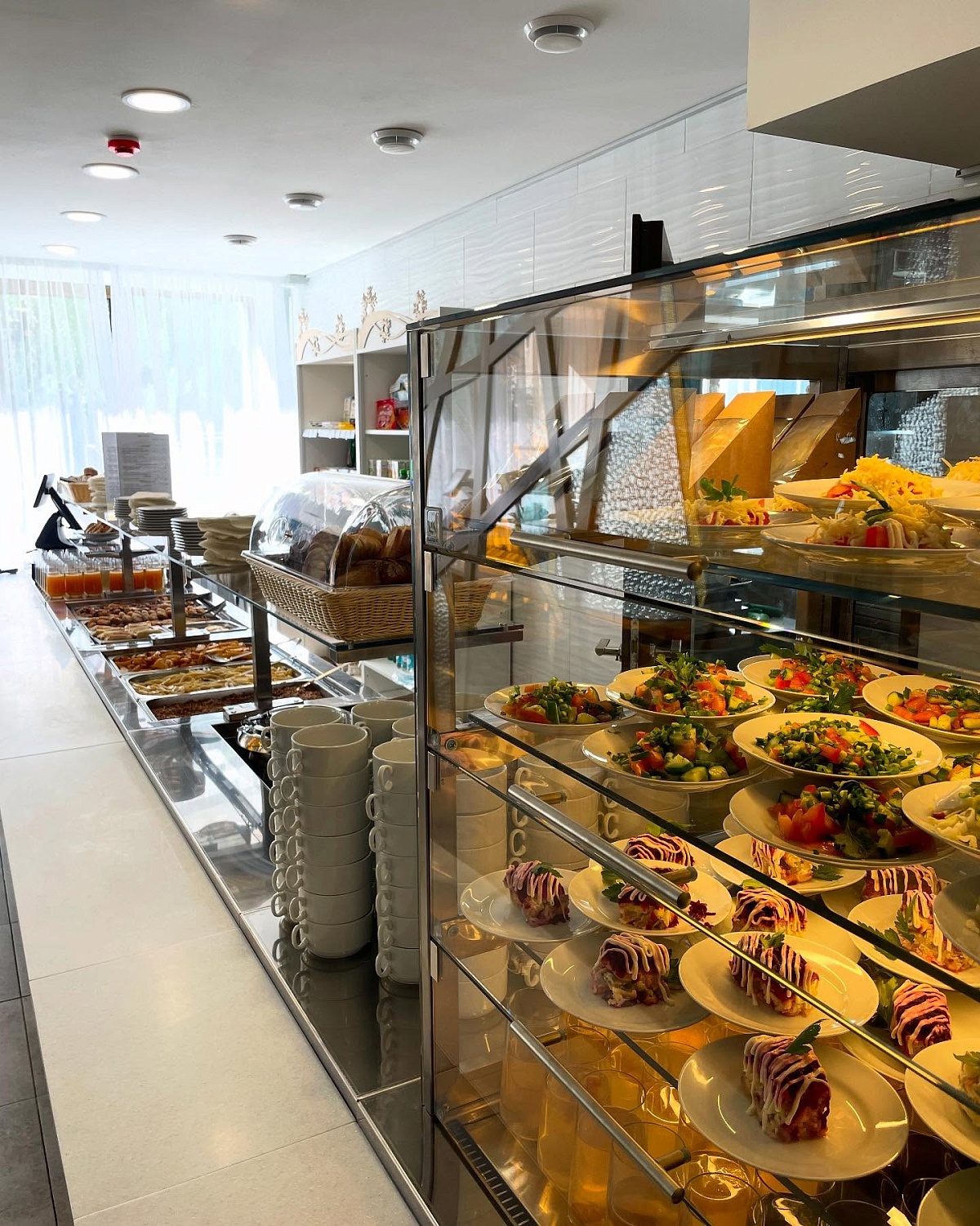 Кафе "Столичное" пр-т Независимости 8, г. Минск