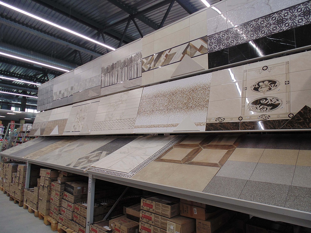 Строительный гипермаркет в Пинске на ул. Брестской, 140а