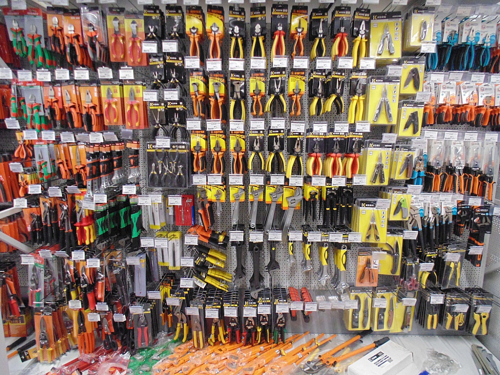 Строительный гипермаркет в Пинске на ул. Брестской, 140а