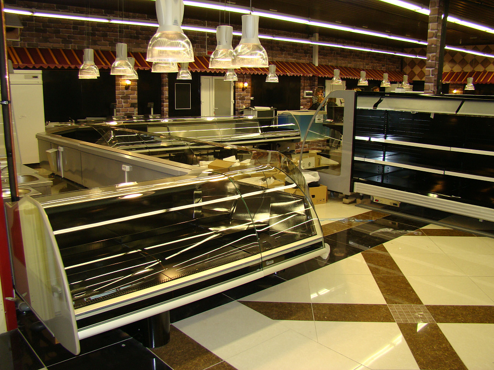 Супермаркет "Радуга-Гурман" в Солигорске на ул. Октябрьской, 27а