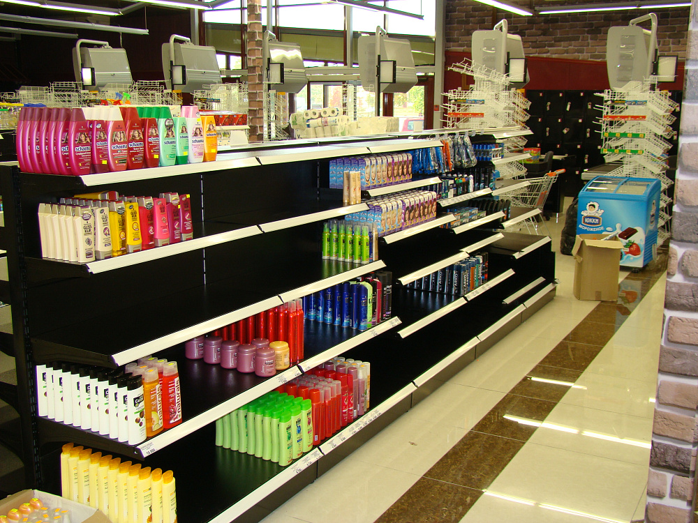 Супермаркет "Радуга-Гурман" в Солигорске на ул. Октябрьской, 27а