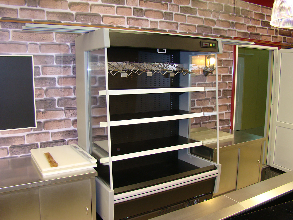 Супермаркет "Радуга-Гурман" в Солигорске на ул. Октябрьской, 27а