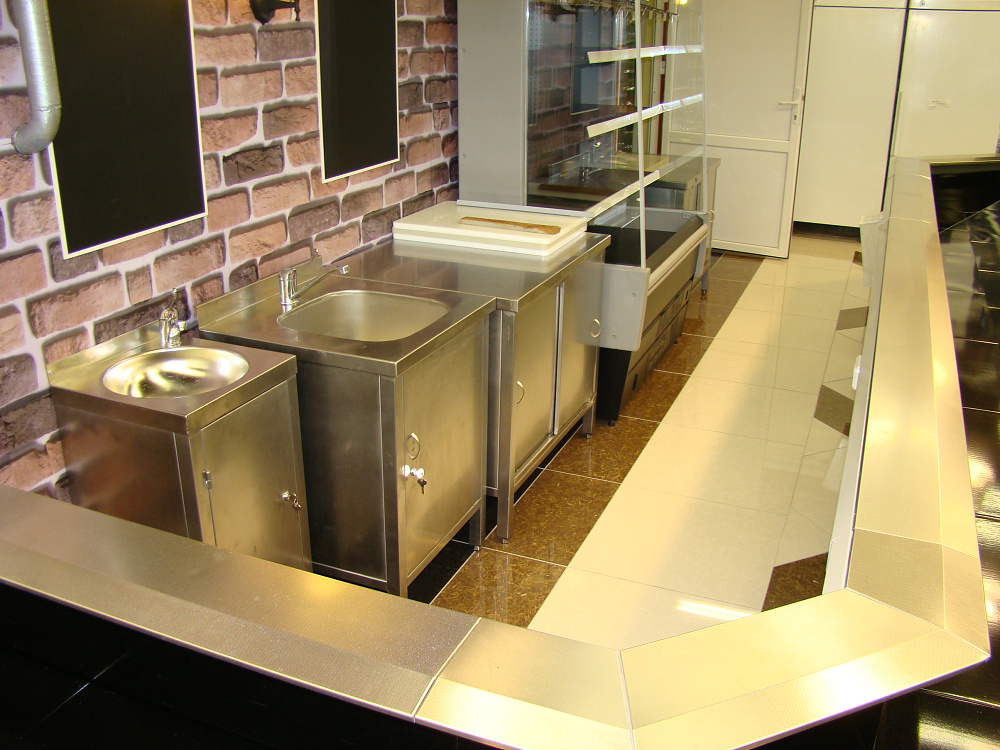 Супермаркет "Радуга-Гурман" в Солигорске на ул. Октябрьской, 27а