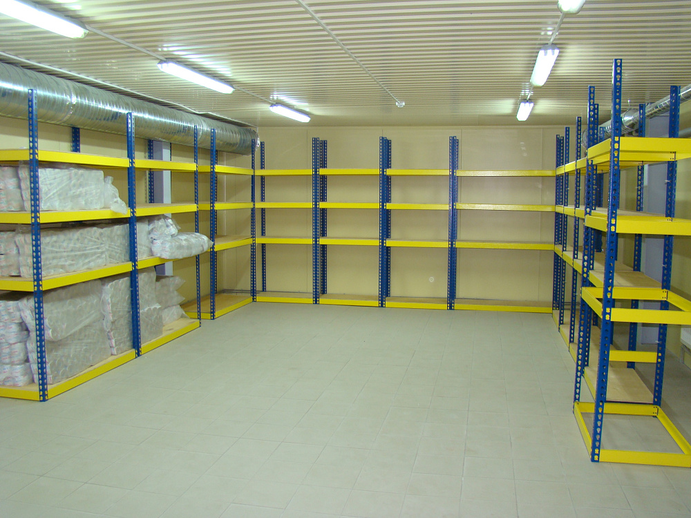 Супермаркет "Радуга-Гурман" в Солигорске на ул. Октябрьской, 27а