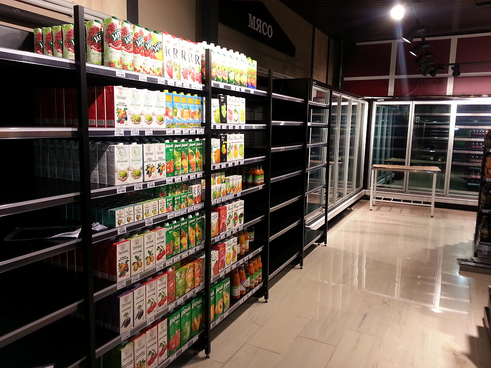 Супермаркет "Радуга" в Солигорске на ул. Судиловского, 8а