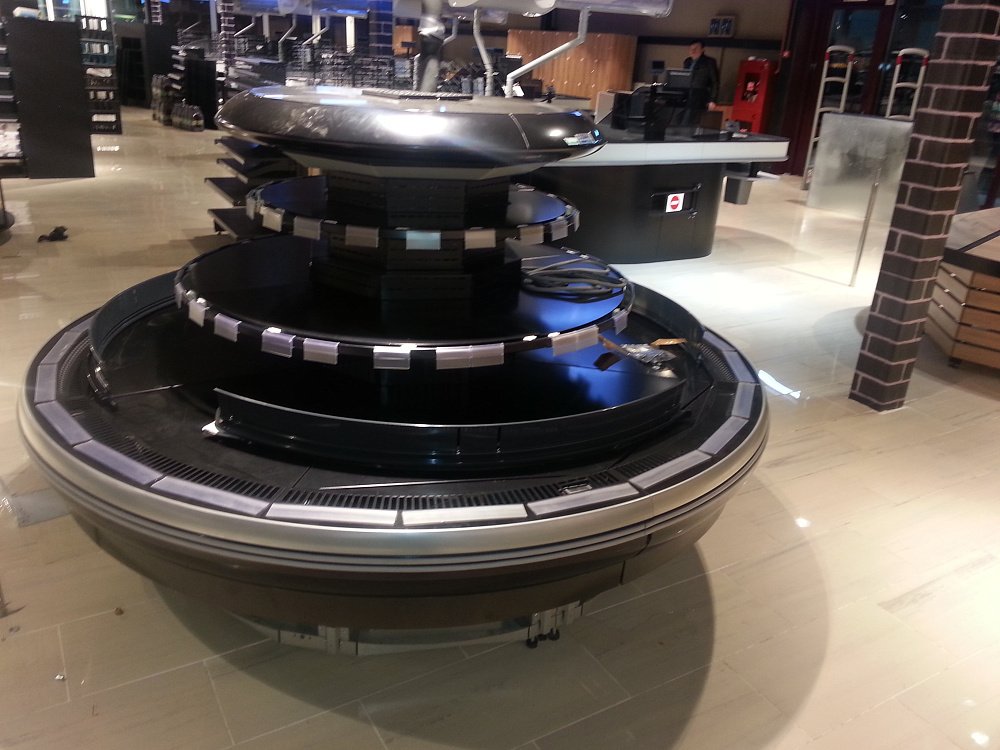 Супермаркет "Радуга" в Солигорске на ул. Судиловского, 8а