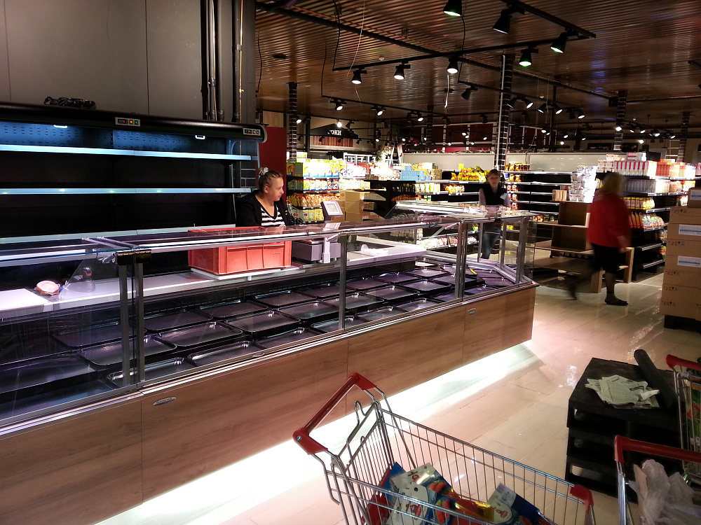 Супермаркет "Радуга" в Солигорске на ул. Судиловского, 8а