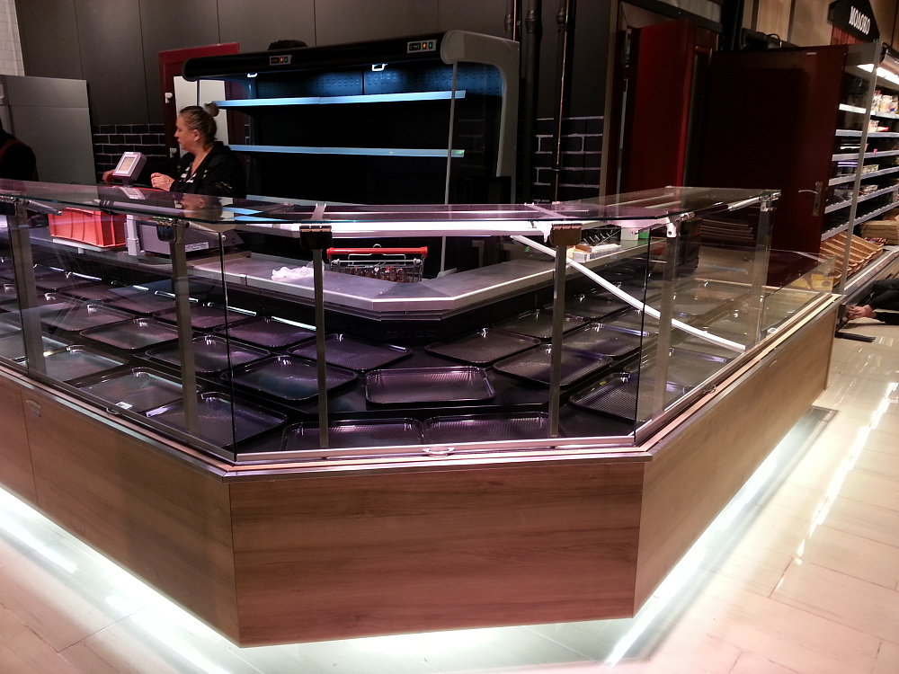 Супермаркет "Радуга" в Солигорске на ул. Судиловского, 8а