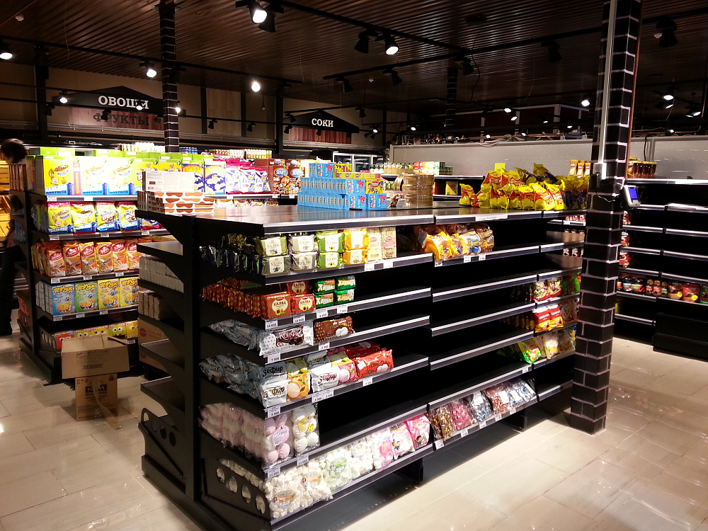 Супермаркет "Радуга" в Солигорске на ул. Судиловского, 8а