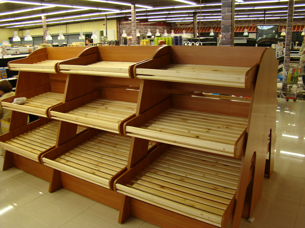 Супермаркет "Радуга-Гурман" в Солигорске на ул. Октябрьской, 27а