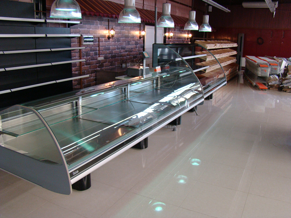 Супермаркет "Радуга-Гурман" в Солигорске на ул. Октябрьской, 27а