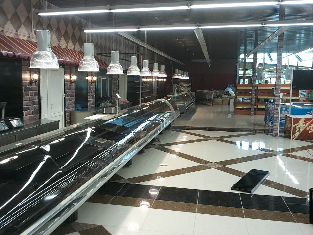 Супермаркет "Радуга-Гурман" в Солигорске на ул. Октябрьской, 27а