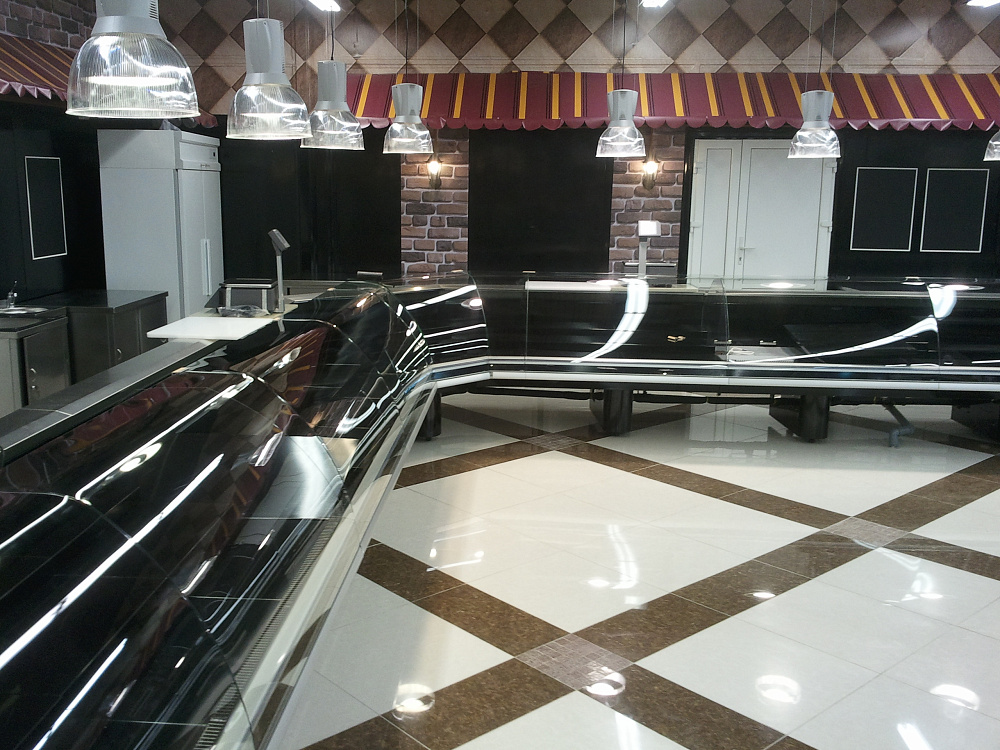 Супермаркет "Радуга-Гурман" в Солигорске на ул. Октябрьской, 27а