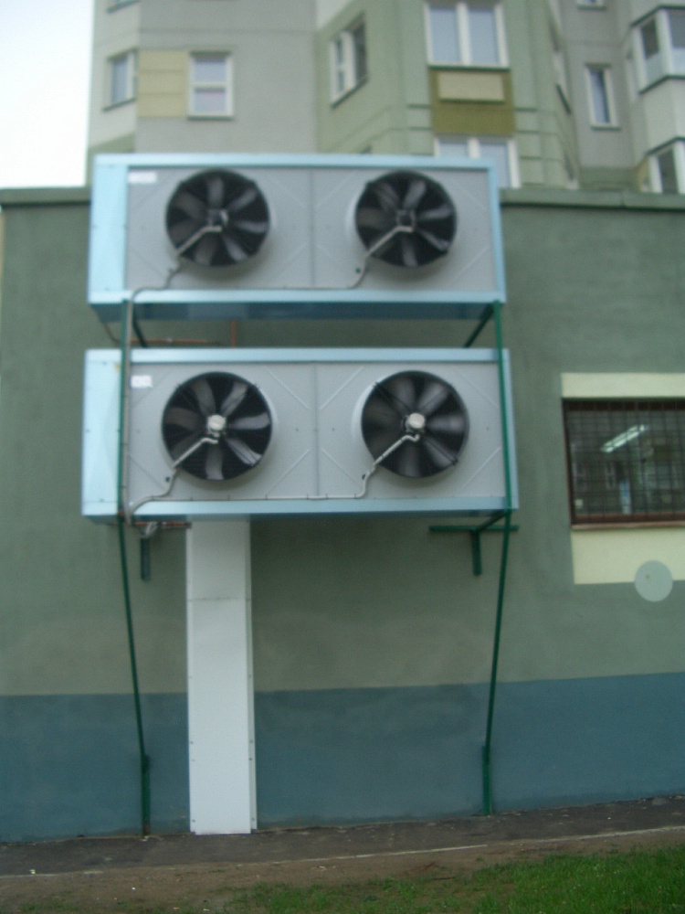 Магазин у дома "Немига-Фаворит" в Минске