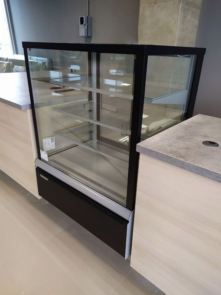 Продовольственный магазин в бизнес-центре "TEAM building" Большое Стиклево, 83