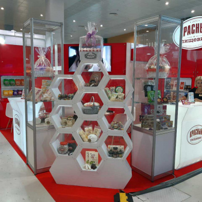 Витрина из алюминиевого профиля Витрина Плюс EuroShop ВП3-500х500х2000 на сайте Белторгхолод